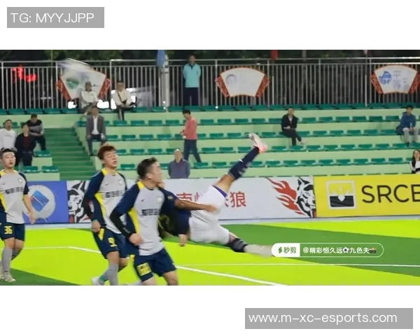 足球倒勾的含义与技巧解析以及在比赛中的重要性探讨 足球倒勾的含义与技巧解析以及在比赛中的重要性探讨