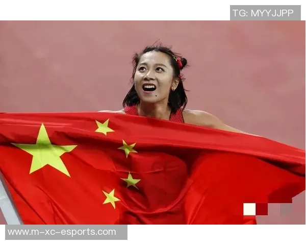 足球周刊美女特辑:盘点那些在绿茵场上闪耀的女神与她们的精彩瞬间 足球周刊美女特辑:盘点那些在绿茵场上闪耀的女神与她们的精彩瞬间